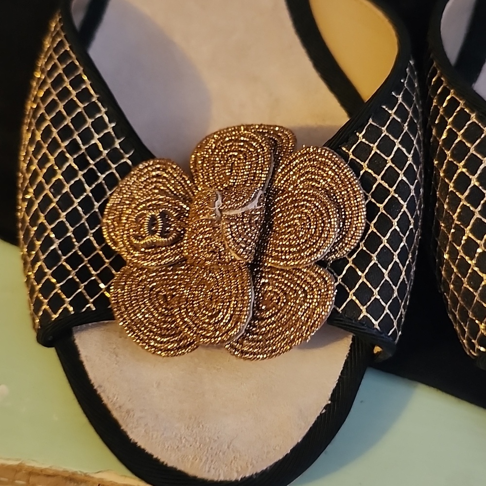 CHANEL Camelia Slide Sandals Black & Gold Size 36 - Picture 6 of 16